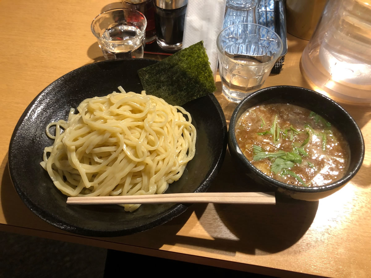 大阪・四天王寺夕陽ケ丘「つけ麺 雀」　つけ麺
