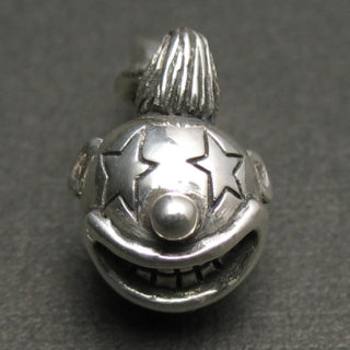 笑顔がかわいいピエロのシルバーペンダント「SMILE CLOWN」