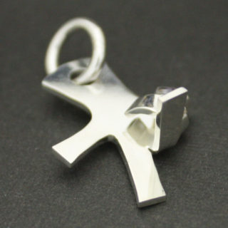 手のひらをシルバーペンダントに「HANDS フレミング（BIG）」2