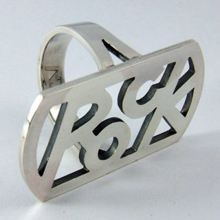 ROCK LOGO RING5
