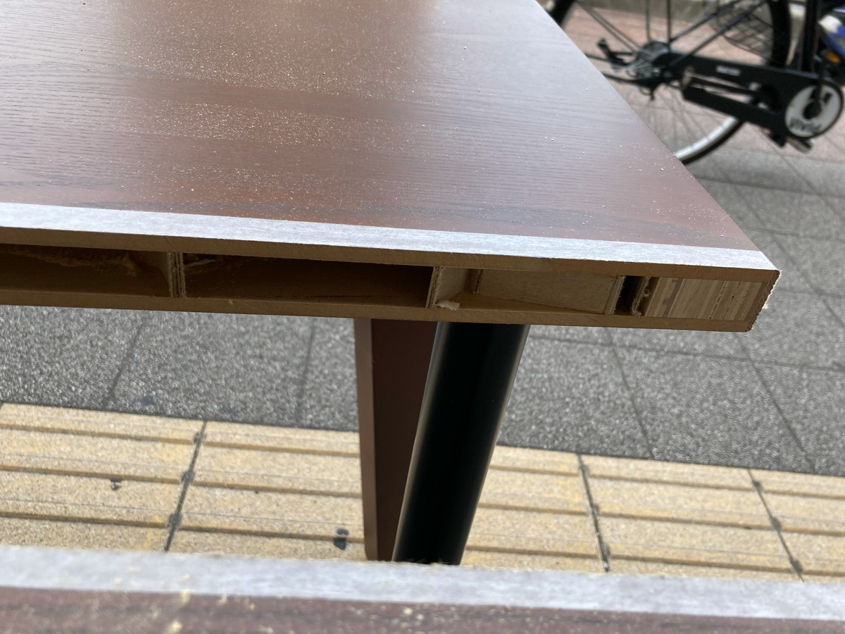 ダイニングテーブル切り口