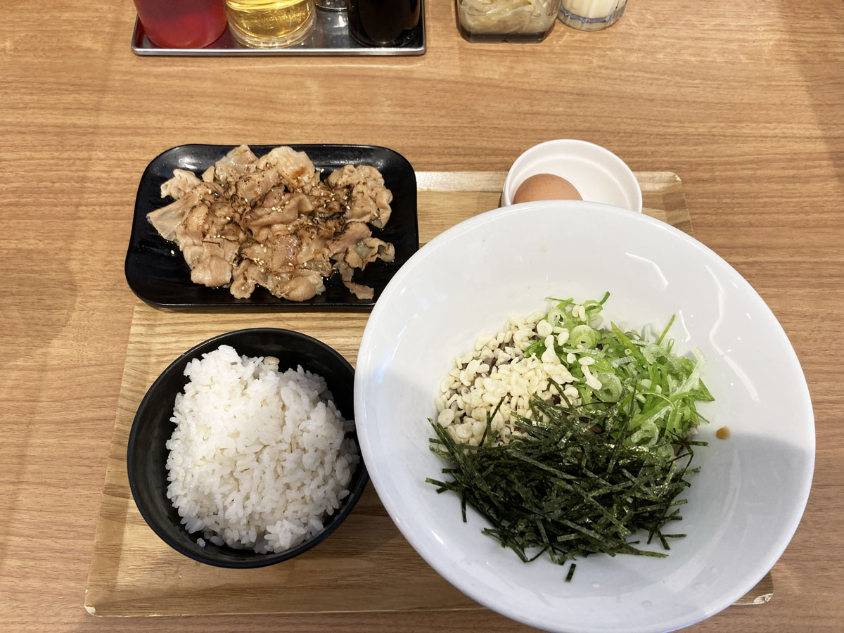 炙り肉そば ニューヨーク　肉定食