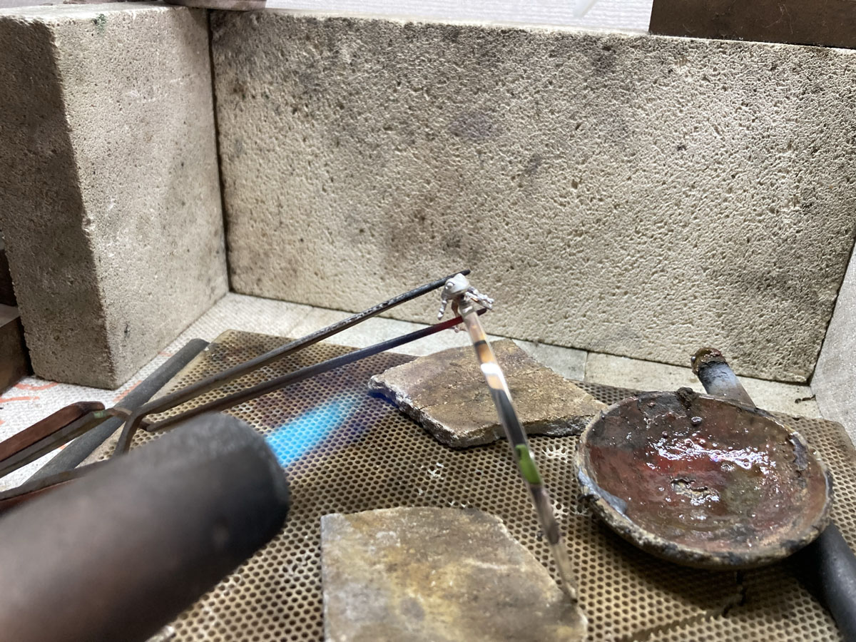 カエルのバングル制作10