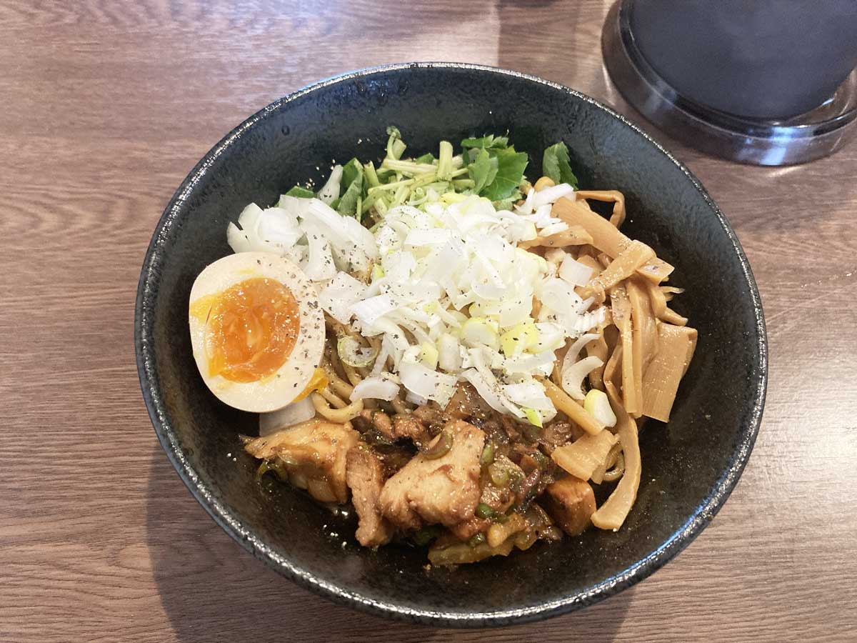 ラーメンスタンド MEN BOX 堺筋本町店 カレーまぜそば3