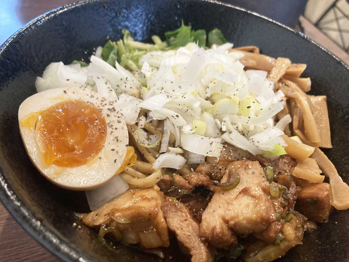 ラーメンスタンド MEN BOX 堺筋本町店 カレーまぜそば4