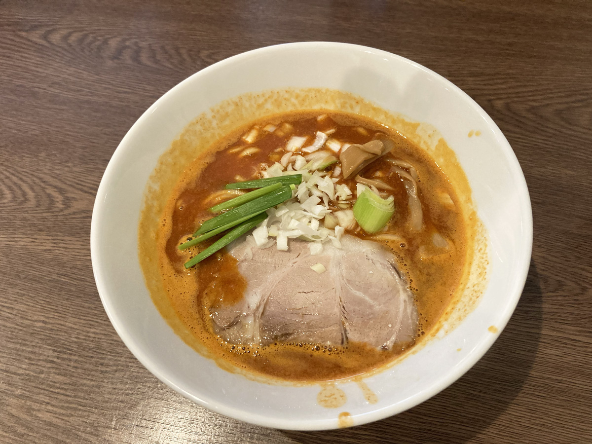 ラーメンスタンド MEN BOX 堺筋本町店　ユッケジャンラーメン