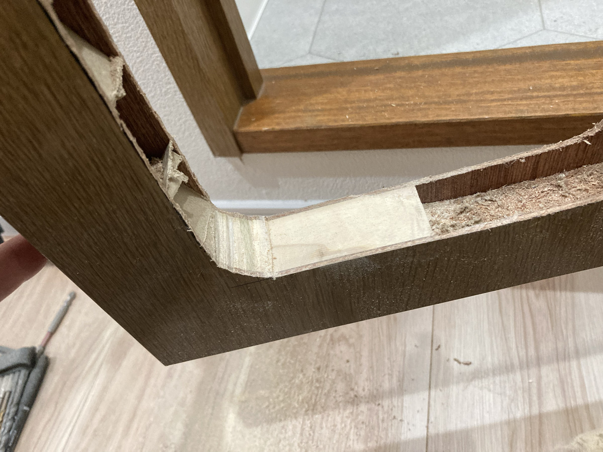 猫リフォーム 猫扉取り付け 切り込み 6