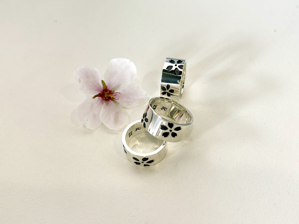 桜と一緒にさくらリング