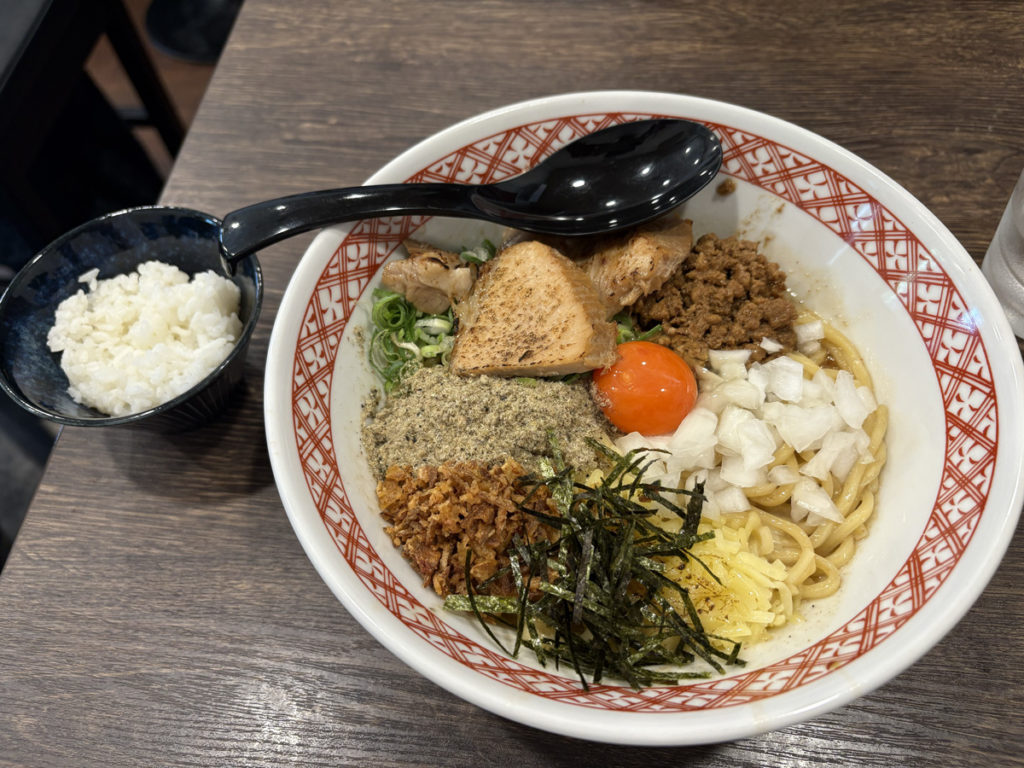 阿波座 情熱のぶた　「ぶたにぼしまぜそば」