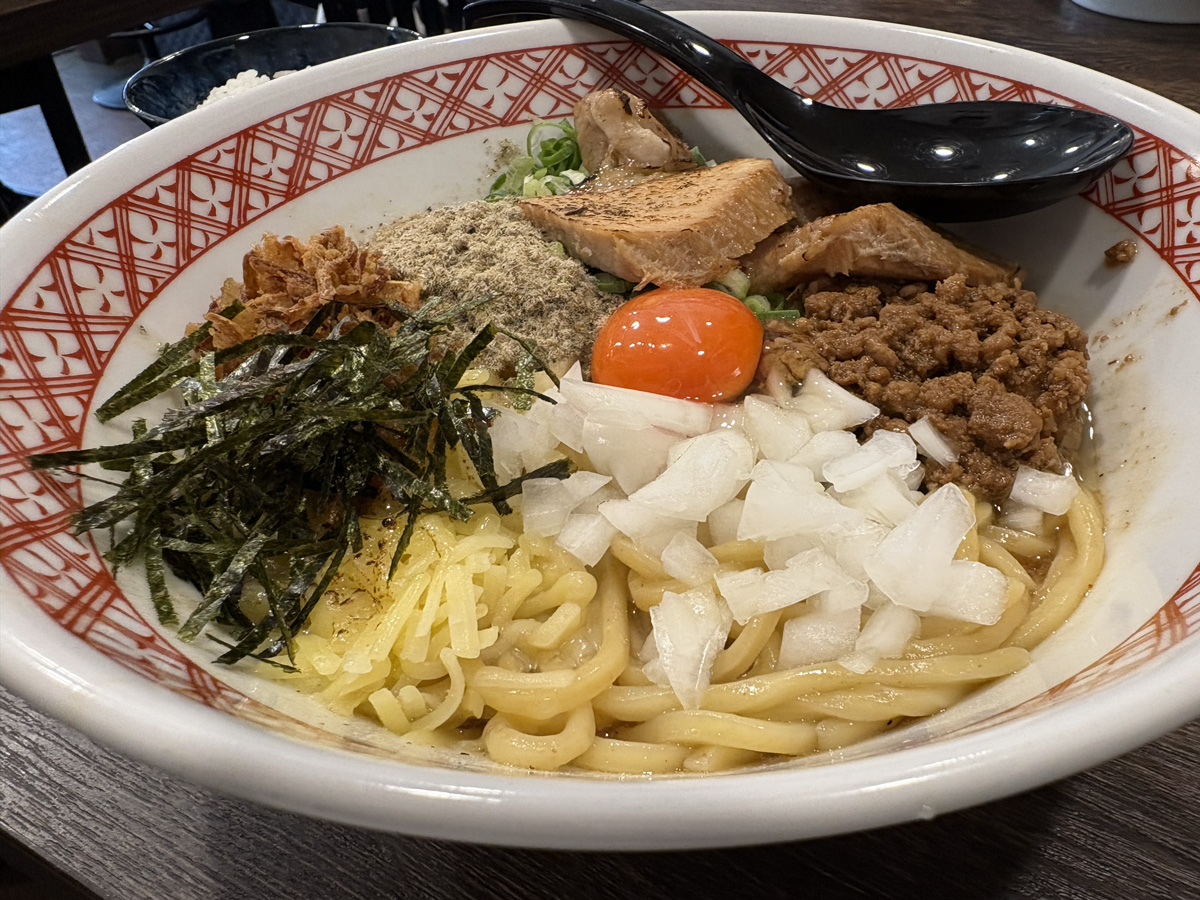 阿波座 情熱のぶた　「ぶたにぼしまぜそば」2