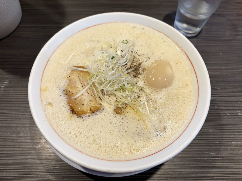 天満橋「やまなか製麺所」鶏豚白湯ラーメン
