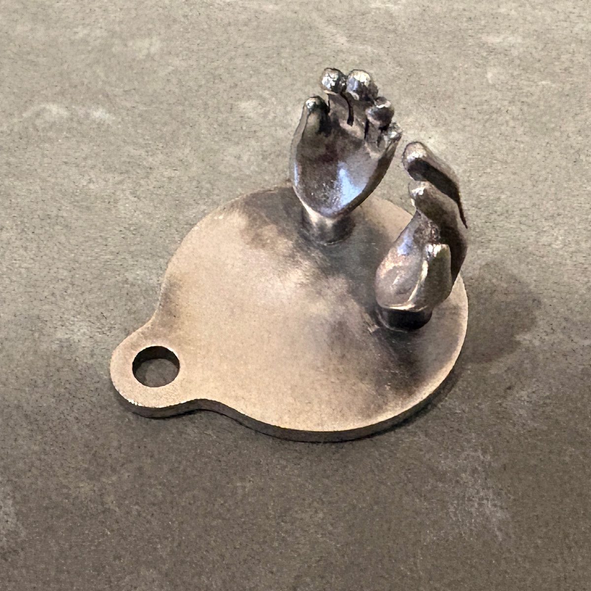 気持ちを汲み取るペンダント「PICK UP ON」4