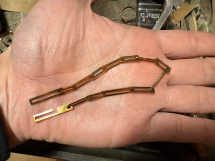 カクカクブレスレットの色付け